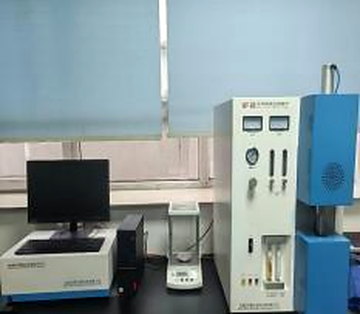 In-house HRC hardness testing equipment at JINFENG