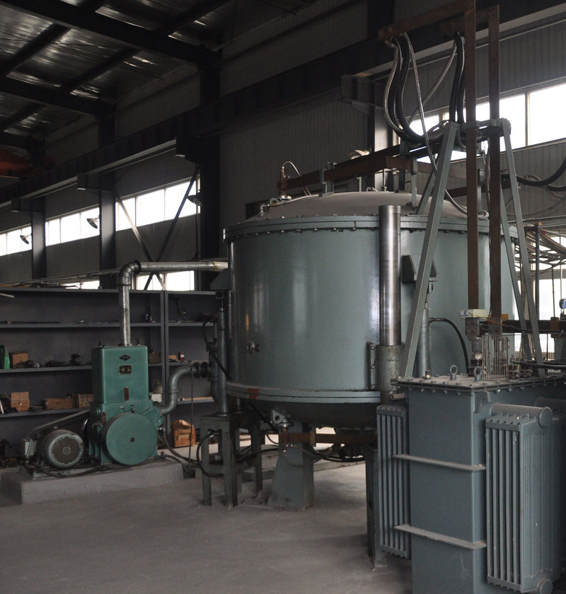 Manufacturing equipment at JINFENG